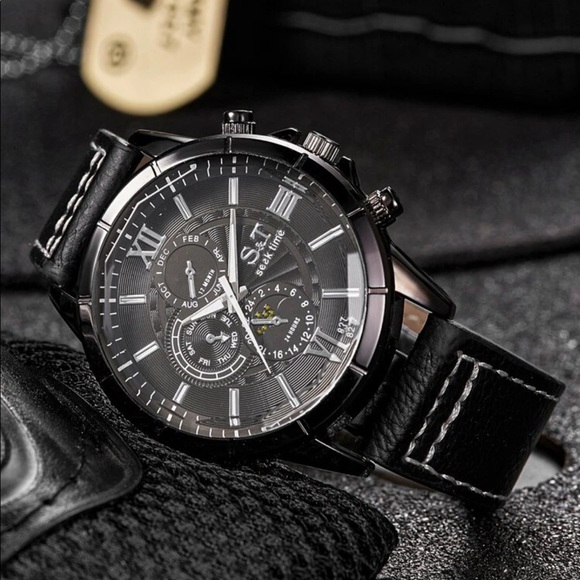 Other - Men Triple Dial Quartz Watch